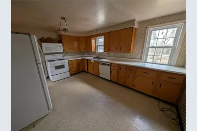 2139 Northwest Drive, North Huntingdon, PA 15642 - Photo 9