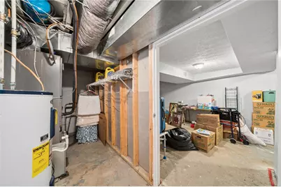 605 W Grant St, Houston, PA 15342 - Photo 31