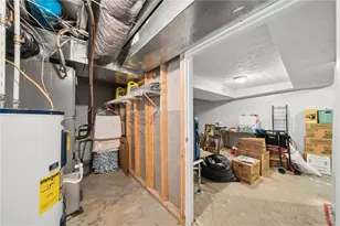 605 W Grant St, Houston, PA 15342 - Photo 31