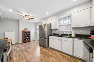 605 W Grant St, Houston, PA 15342 - Photo 11