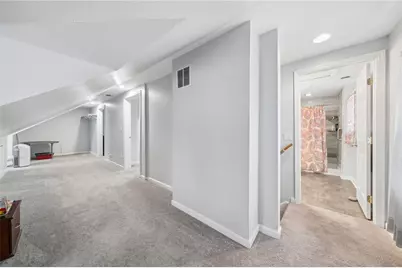 605 W Grant St, Houston, PA 15342 - Photo 21