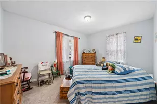 605 W Grant St, Houston, PA 15342 - Photo 17