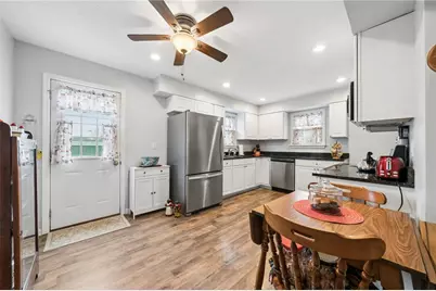 605 W Grant St, Houston, PA 15342 - Photo 11