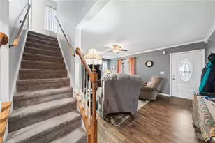 605 W Grant St, Houston, PA 15342 - Photo 7