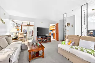 782 Foxwood Rd, Big Beaver, PA 16141 - Photo 17