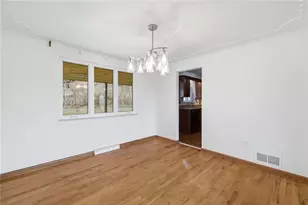 1318 Cathell Rd, Pittsburgh, PA 15236 - Photo 11