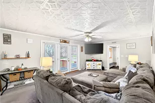 772 Foxwood Rd, Big Beaver, PA 16141 - Photo 27