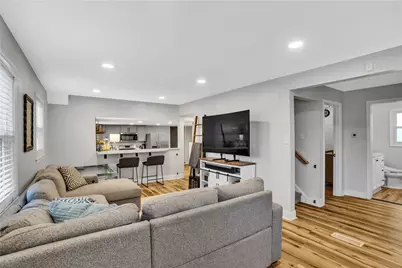 2012 Forge Dr, Aliquippa, PA 15001 - Photo 11