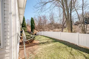 205 Patton Dr, Center Township, PA 15001 - Photo 13