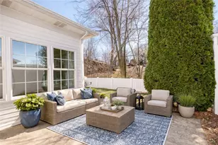 205 Patton Dr, Center Township, PA 15001 - Photo 11