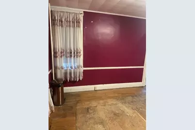 2010 Noble St, Pittsburgh, PA 15215 - Photo 3