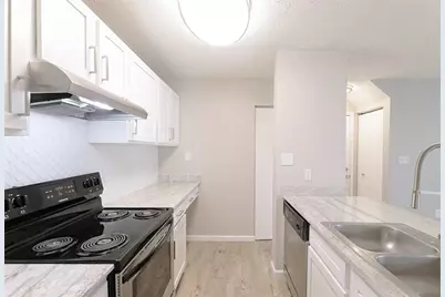 1305 Bridle Trail, Moon/Crescent Twp, PA 15108 - Photo 5