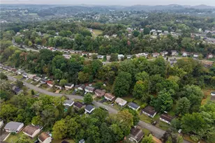 762 Cedarwood Dr, Pittsburgh, PA 15235 - Photo 5