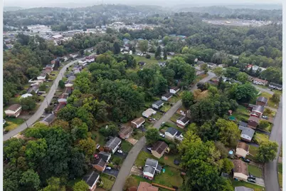 762 Cedarwood Dr, Pittsburgh, PA 15235 - Photo 11