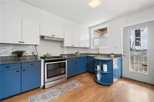 219 Bon Air Ave, Pittsburgh, PA 15210 - Photo 13