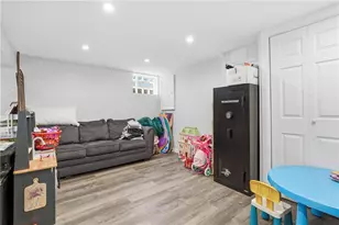 836 Lindenwood Dr, Pittsburgh, PA 15234 - Photo 23