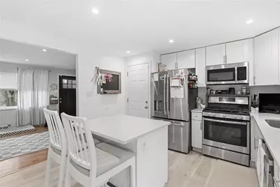 836 Lindenwood Dr, Pittsburgh, PA 15234 - Photo 13