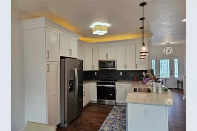 810 10th St, North Huntingdon, PA 15697 - Photo 5