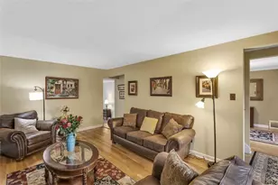 4415 McKee Dr, Pittsburgh, PA 15236 - Photo 5