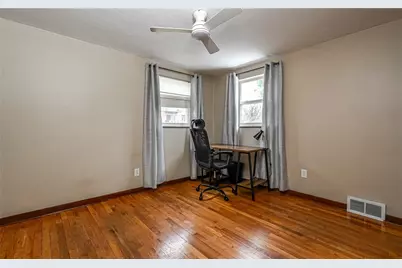 107 Hoffman St, Pittsburgh, PA 15116 - Photo 9