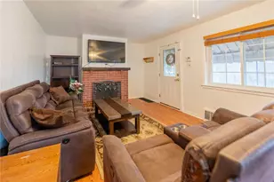 10 Pioneer Ave, Pittsburgh, PA 15229 - Photo 3