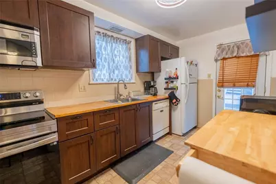 10 Pioneer Ave, Pittsburgh, PA 15229 - Photo 9