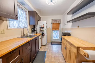 10 Pioneer Ave, Pittsburgh, PA 15229 - Photo 13