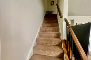 604 Countryside Dr, Robinson Twp, PA 15136 - Photo 9