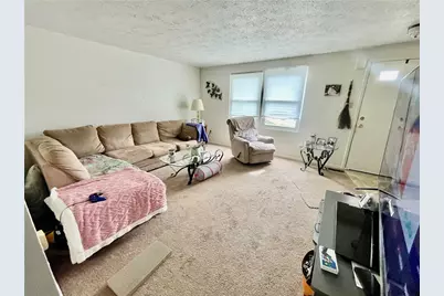 604 Countryside Dr, Robinson Twp, PA 15136 - Photo 5