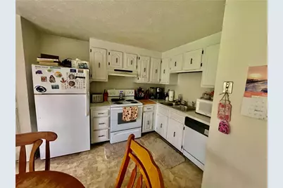 604 Countryside Dr, Robinson Twp, PA 15136 - Photo 7