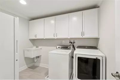 216 Hickory Lane, Adams Township, PA 16046 - Photo 21