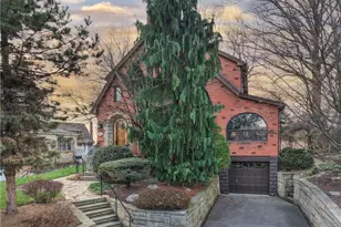 126 Altadena Dr, Pittsburgh, PA 15228 - Photo 3