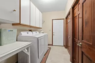 109 Brookside Ln, Moon/Crescent Twp, PA 15108 - Photo 23