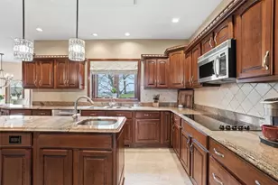 109 Brookside Ln, Moon/Crescent Twp, PA 15108 - Photo 9