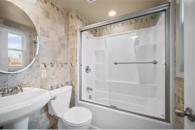 1581 Greencrest Dr, Pittsburgh, PA 15226 - Photo 23