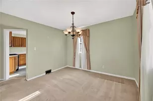 3553 Oakleaf Rd, Pittsburgh, PA 15227 - Photo 5