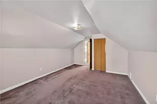 3553 Oakleaf Rd, Pittsburgh, PA 15227 - Photo 15