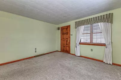 118 Almond St, Sewickley Township, PA 15083 - Photo 5