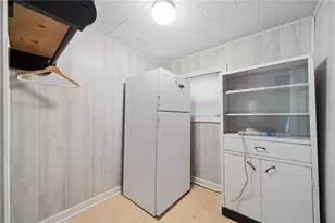 519 Washington St, Mt Pleasant Boro, PA 15666 - Photo 11