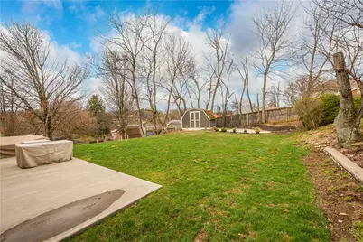 658 Elaine Drive, Pittsburgh, PA 15236 - Photo 3