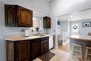 658 Elaine Dr, Pittsburgh, PA 15236 - Photo 11