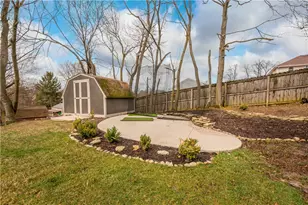 658 Elaine Dr, Pittsburgh, PA 15236 - Photo 15