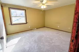 105 Blackshire Rd, Twp of But SE, PA 16001 - Photo 17