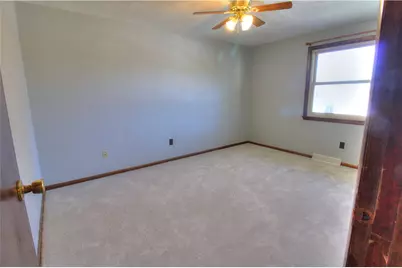 105 Blackshire Rd, Twp of But SE, PA 16001 - Photo 15