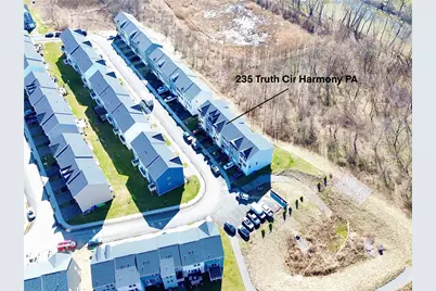 235 Truth Cir, Jackson Township, PA 16037 - Photo 3