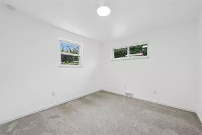 723 Heartwood Dr, Monroeville, PA 15146 - Photo 17