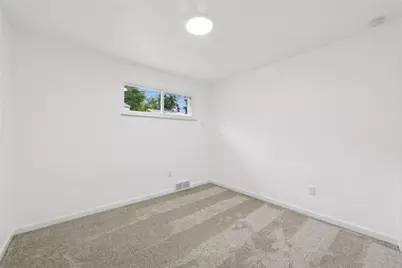 723 Heartwood Dr, Monroeville, PA 15146 - Photo 13