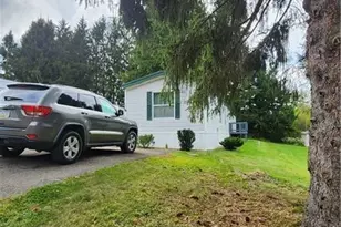 209 Baxter Ln, Center Township, PA 16001 - Photo 5