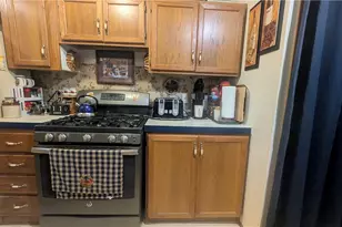 209 Baxter Ln, Center Township, PA 16001 - Photo 13