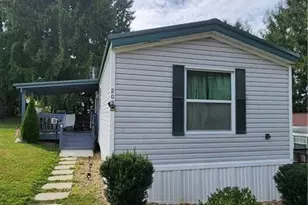 209 Baxter Ln, Center Township, PA 16001 - Photo 3